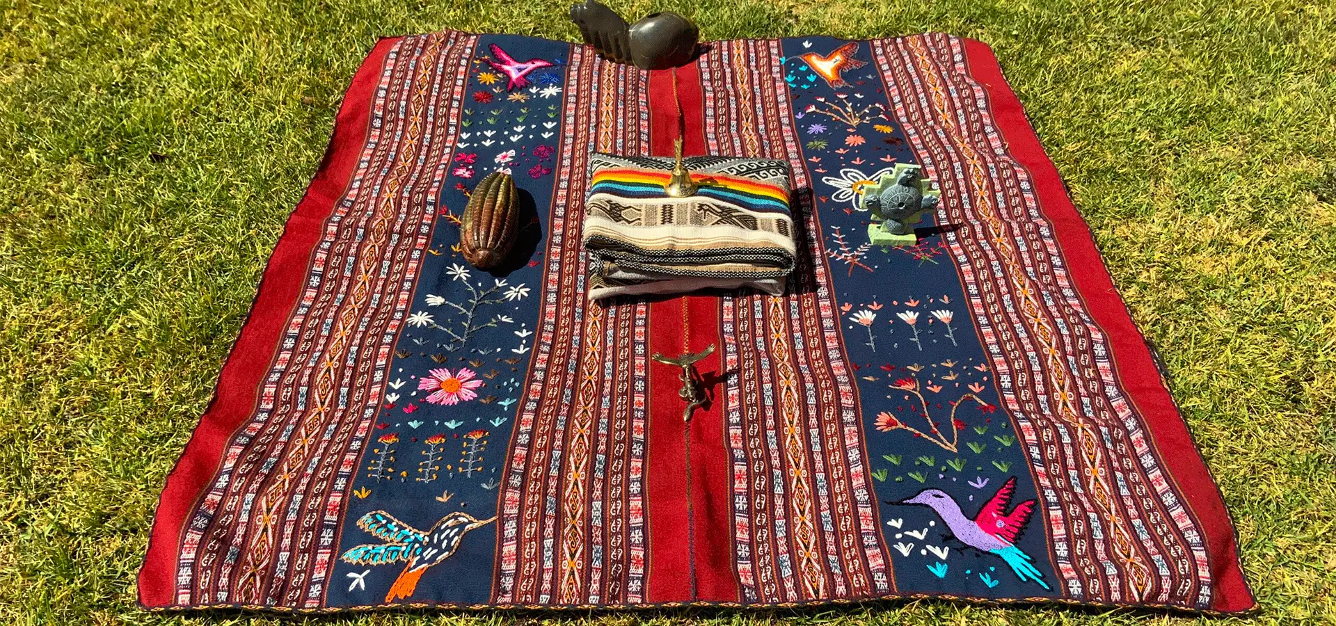 Handwoven Peruvian mesa cloths