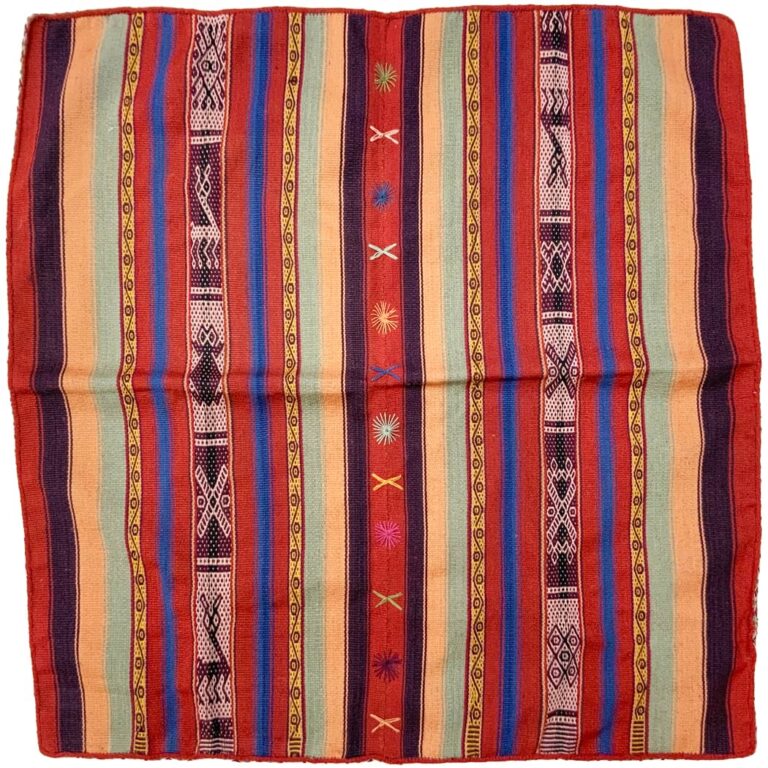 Andean Pathways Mestana Cloth