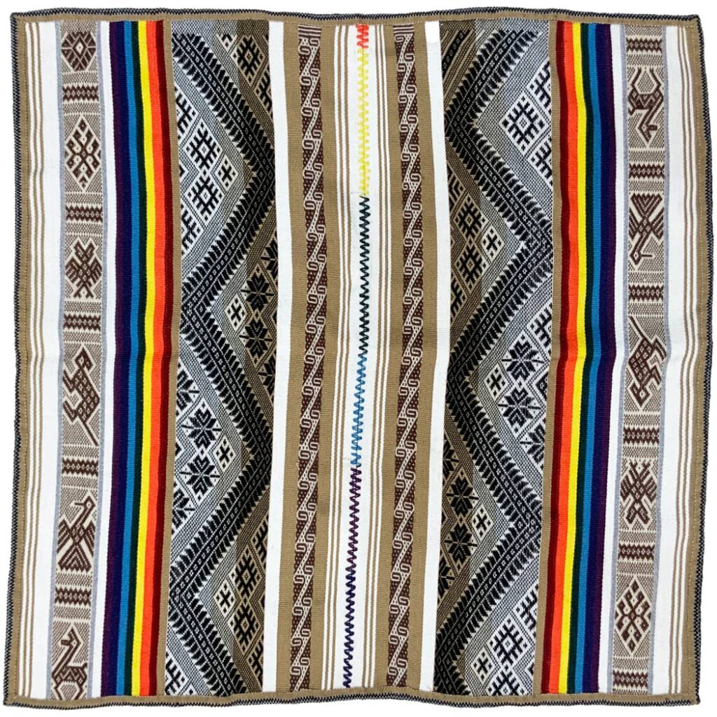 Peruvian Mestana Mesa Cloth